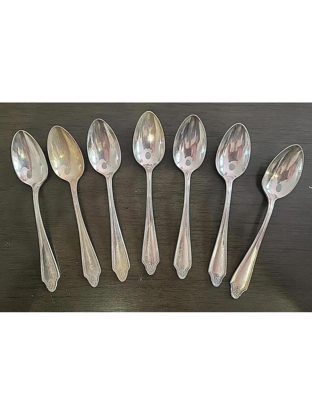 Oneida Community Plate Silverplate Flatware 7 Small Teaspoons 5" - 1921